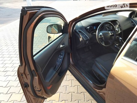 Ford Focus 2015  випуску Київ з двигуном 0 л електро хэтчбек автомат за 12300 долл. 