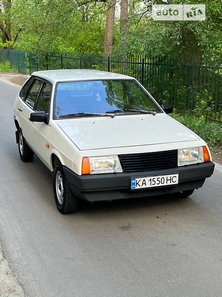 Lada 2109 1988  випуску Київ з двигуном 1.3 л бензин хэтчбек механіка за 1850 долл. 