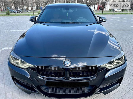 BMW 328 2015  випуску Дніпро з двигуном 2 л бензин седан автомат за 17000 долл. 