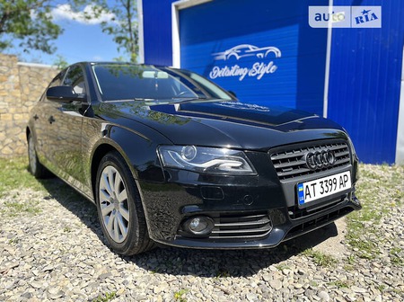 Audi A4 Limousine 2012  випуску Івано-Франківськ з двигуном 2 л бензин седан автомат за 13900 долл. 