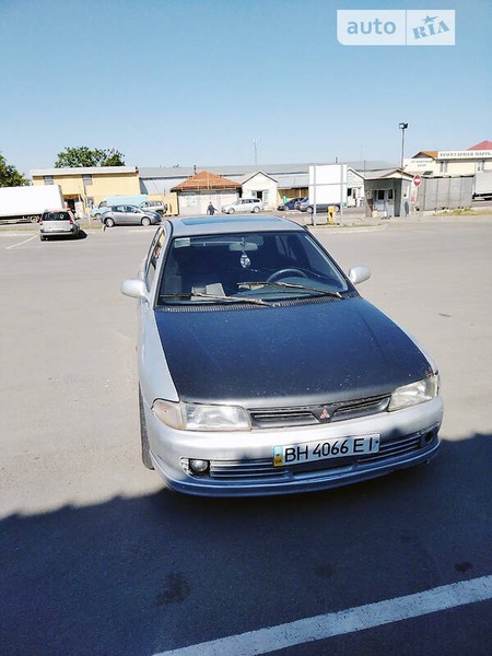 Mitsubishi Lancer 1993  випуску Миколаїв з двигуном 1.6 л бензин седан автомат за 1600 долл. 