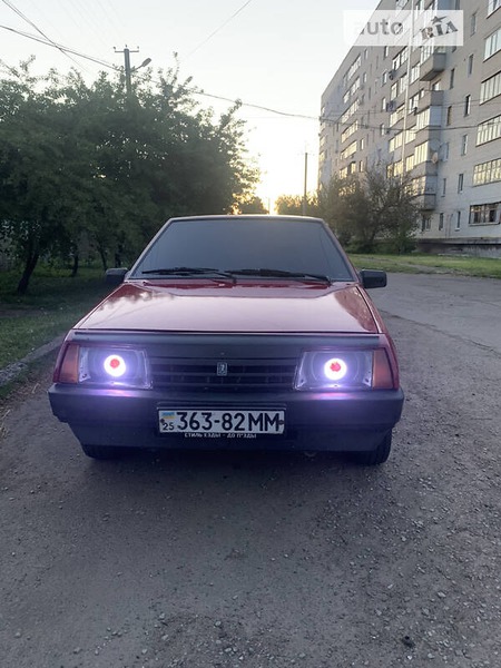 Lada 2109 1993  випуску Чернігів з двигуном 1.5 л бензин хэтчбек механіка за 2100 долл. 
