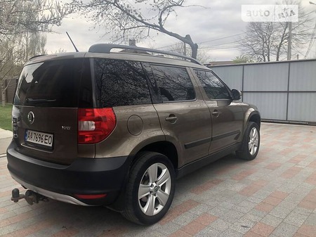 Skoda Yeti 2012  випуску Київ з двигуном 0 л бензин позашляховик механіка за 10999 долл. 