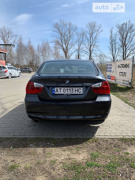BMW 318 2006  випуску Івано-Франківськ з двигуном 2 л бензин седан механіка за 7800 долл. 
