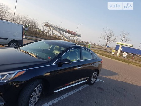 Hyundai Sonata 2016  випуску Полтава з двигуном 0 л бензин седан автомат за 14500 долл. 