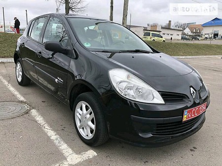 Renault Clio 2007  випуску Полтава з двигуном 1.2 л бензин хэтчбек механіка за 4900 долл. 