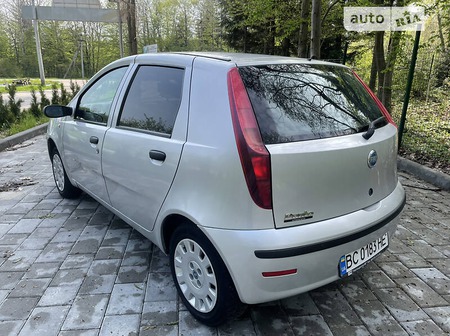 Fiat Punto 2007  випуску Львів з двигуном 1.2 л бензин хэтчбек механіка за 2999 долл. 