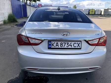 Hyundai Sonata 2013  випуску Київ з двигуном 2 л газ седан автомат за 6300 долл. 