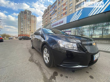 Chevrolet Cruze 2013  випуску Львів з двигуном 1.4 л  седан автомат за 8000 долл. 