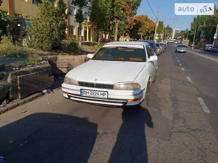 Toyota Camry 1985  випуску Одеса з двигуном 2 л бензин седан автомат за 2200 долл. 