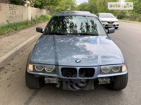 BMW 325 1993  випуску Одеса з двигуном 0 л бензин купе механіка за 4500 долл. 