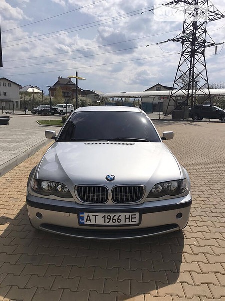BMW 318 2002  випуску Івано-Франківськ з двигуном 2 л бензин седан механіка за 6000 долл. 