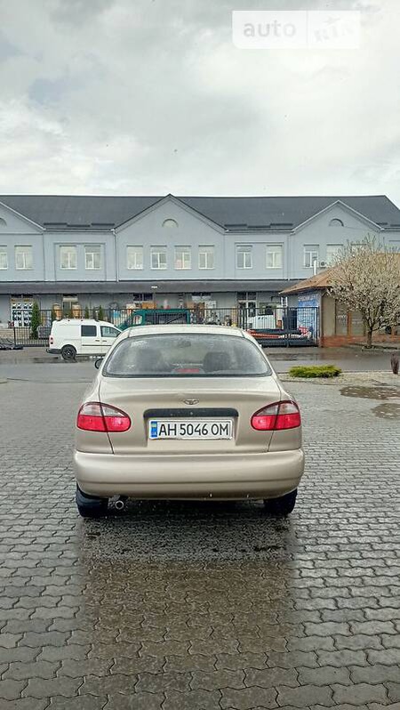 Daewoo Sens 2004  випуску Ужгород з двигуном 1.3 л  седан механіка за 2400 долл. 