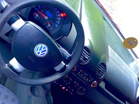Volkswagen Beetle 2000  випуску Ужгород з двигуном 0 л дизель купе механіка за 1999 долл. 