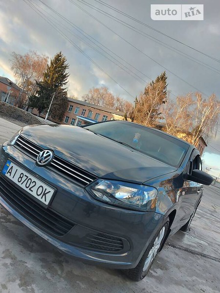 Volkswagen Polo 2012  випуску Київ з двигуном 1.6 л  седан механіка за 6600 долл. 