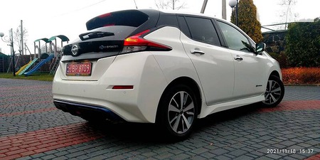 Nissan Leaf 2018  випуску Луцьк з двигуном 0 л електро ліфтбек автомат за 23000 долл. 