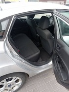 Ford Fiesta 2015 Днепропетровск 1.6 л  седан автомат к.п.