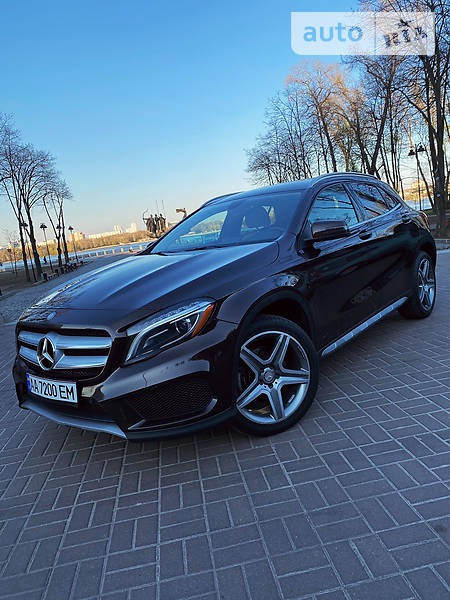 Mercedes-Benz GLA 250 2014  випуску Івано-Франківськ з двигуном 2 л бензин позашляховик автомат за 19999 долл. 