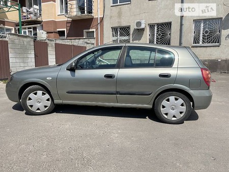 Nissan Almera 2005  випуску Рівне з двигуном 1.5 л бензин хэтчбек механіка за 3999 долл. 