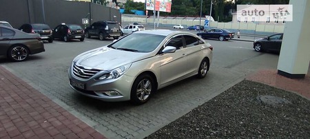 Hyundai Sonata 2013  випуску Одеса з двигуном 0 л  седан  за 7000 долл. 