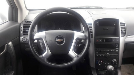 Chevrolet Captiva 2010  випуску Чернівці з двигуном 2 л дизель позашляховик механіка за 8700 долл. 