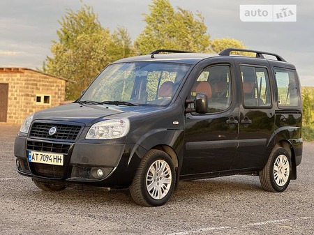 Fiat Doblo 2007  випуску Івано-Франківськ з двигуном 1.4 л бензин мінівен механіка за 5299 долл. 