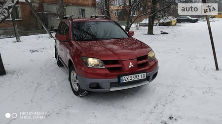 Mitsubishi Outlander 2003  випуску Харків з двигуном 2.4 л  позашляховик автомат за 6000 долл. 