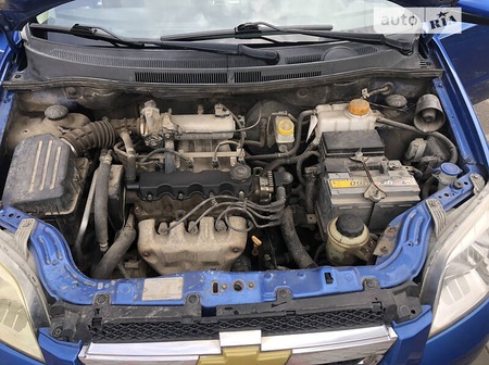 Chevrolet Aveo 2010  випуску Хмельницький з двигуном 1.5 л бензин седан механіка за 6000 долл. 