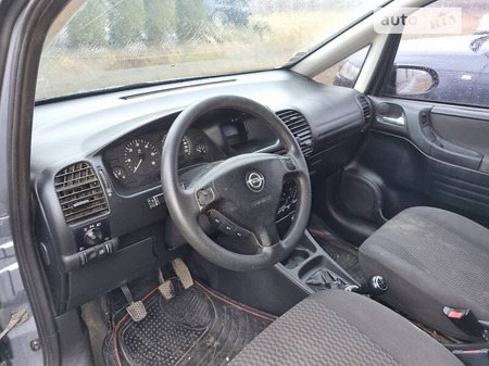 Opel Zafira Tourer 2003  випуску Ужгород з двигуном 2.2 л дизель мінівен механіка за 1900 долл. 