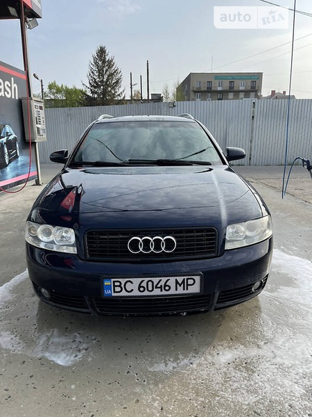 Audi A4 Limousine 2004  випуску Львів з двигуном 1.9 л дизель універсал механіка за 5750 долл. 