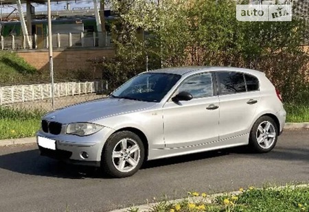 BMW 116 2005  випуску Вінниця з двигуном 1.6 л бензин хэтчбек механіка за 6500 долл. 