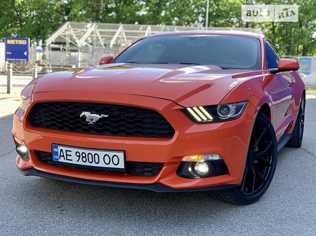 Ford Mustang 2016  випуску Дніпро з двигуном 2.3 л бензин купе автомат за 17999 долл. 