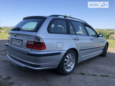 BMW 320 2001  випуску Одеса з двигуном 2 л дизель універсал механіка за 4500 долл. 