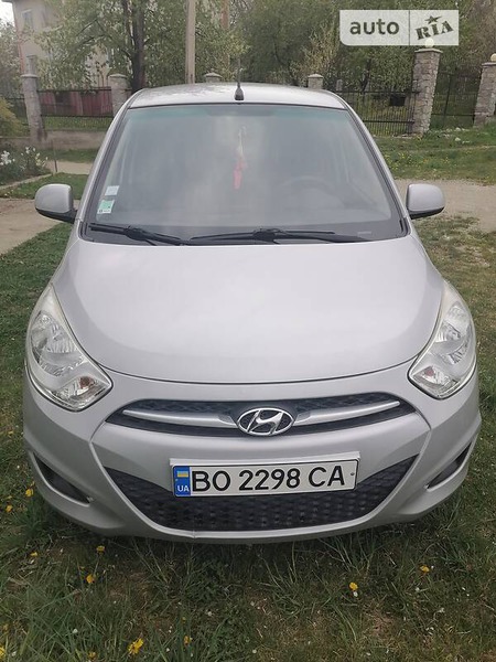 Hyundai i10 2011  випуску Тернопіль з двигуном 1.3 л бензин хэтчбек механіка за 5700 долл. 