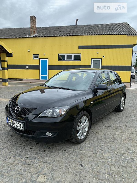 Mazda 3 2007  випуску Кропивницький з двигуном 1.6 л бензин хэтчбек механіка за 4900 долл. 