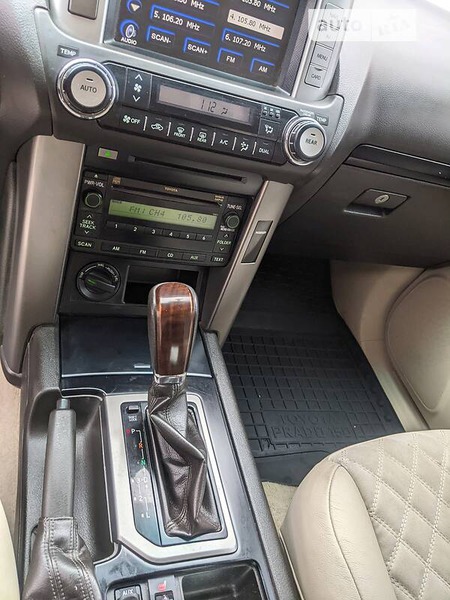 Toyota Land Cruiser Prado 2010  випуску Кропивницький з двигуном 0 л  позашляховик автомат за 25900 долл. 