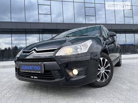 Citroen C4 2009  випуску Львів з двигуном 1.6 л бензин хэтчбек механіка за 6199 долл. 