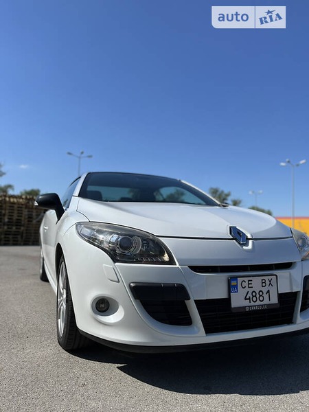 Renault Megane 2010  випуску Чернівці з двигуном 1.4 л бензин кабріолет механіка за 8800 долл. 