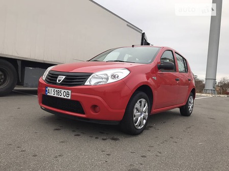 Dacia Sandero 2010  випуску Київ з двигуном 1.4 л бензин хэтчбек механіка за 4500 долл. 