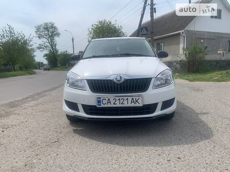 Skoda Fabia 2014  випуску Черкаси з двигуном 1.6 л дизель універсал механіка за 6750 долл. 