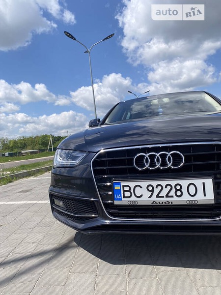 Audi A4 Limousine 2014  випуску Львів з двигуном 2 л бензин седан автомат за 16500 долл. 