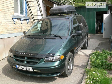 Chrysler Grand Voyager 1999  випуску Київ з двигуном 0 л  мінівен автомат за 3300 долл. 