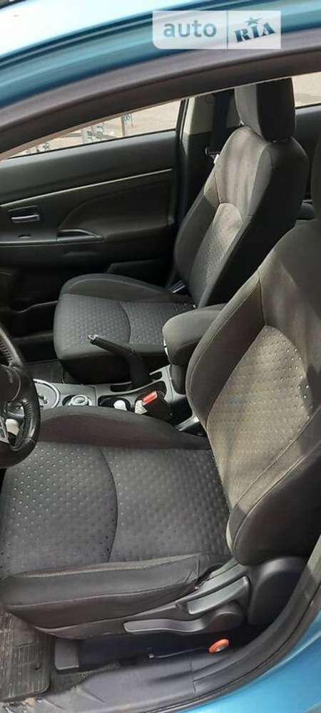 Mitsubishi ASX 2011  випуску Полтава з двигуном 2 л бензин позашляховик автомат за 13300 долл. 