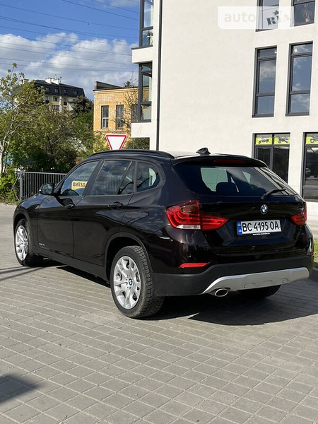 BMW X1 2014  випуску Львів з двигуном 1.8 л дизель позашляховик механіка за 13200 долл. 