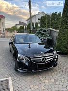 Mercedes-Benz E 220 2013 Черновцы 2.2 л  седан автомат к.п.