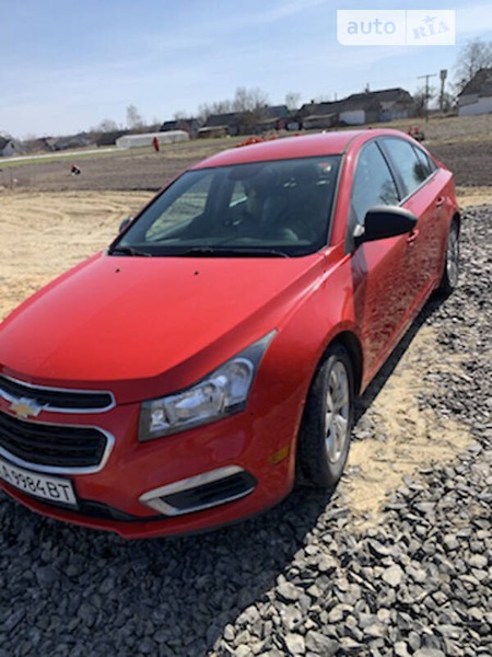 Chevrolet Cruze 2015  випуску Київ з двигуном 1.8 л  седан автомат за 9400 долл. 