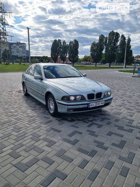 BMW 523 1999  випуску Дніпро з двигуном 2.5 л бензин седан автомат за 3450 долл. 