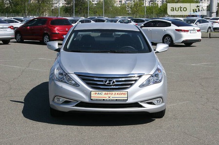 Hyundai Sonata 2012  випуску Київ з двигуном 2 л газ седан автомат за 6490 долл. 