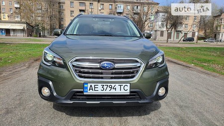 Subaru Outback 2016  випуску Дніпро з двигуном 2.5 л бензин позашляховик автомат за 18000 долл. 