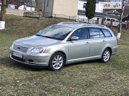 Toyota Avensis 2004  випуску Чернівці з двигуном 1.8 л бензин універсал механіка за 6350 долл. 